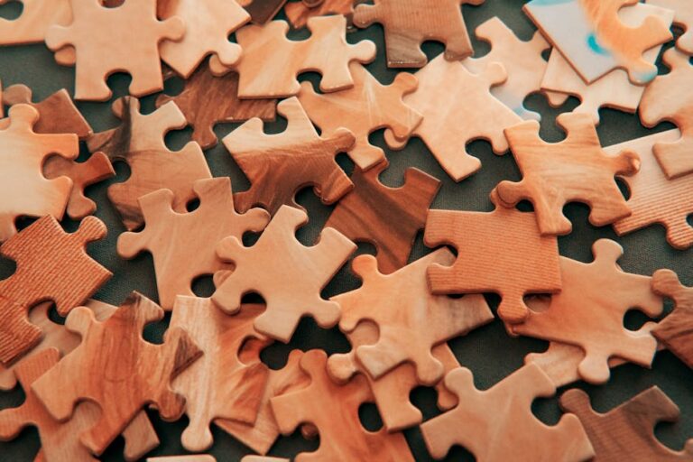 5 Best Puzzles and Games for Seniors That Spark Mental Vitality