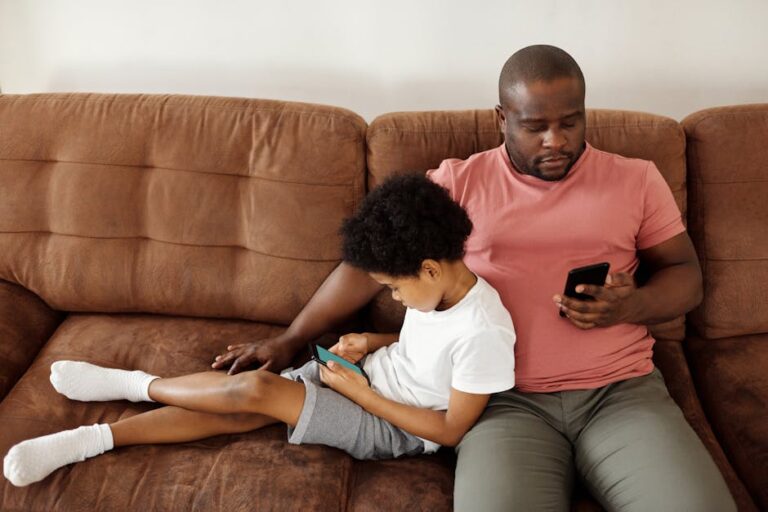 10 Supportive Apps for Family Communication That Strengthen Daily Bonds