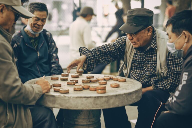 10 Creative Ways to Connect Seniors with Peers That Nurture Lasting Friendships