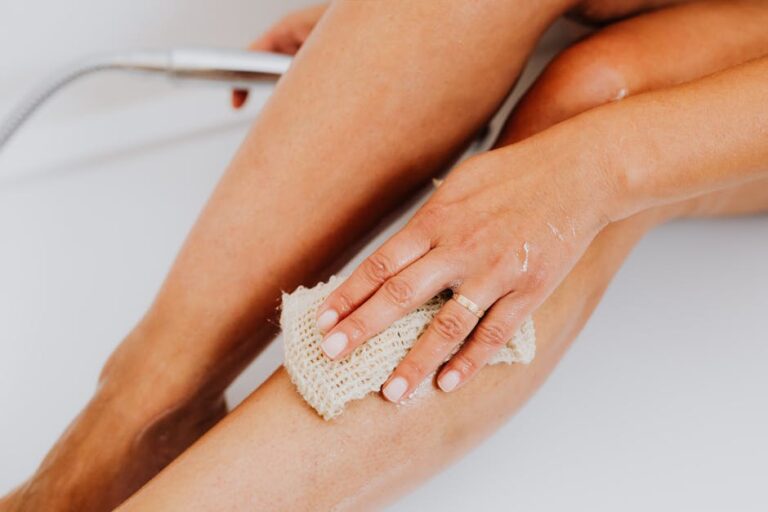 5 Best Gentle Exfoliating Scrubs for Seniors That Restore Natural Radiance