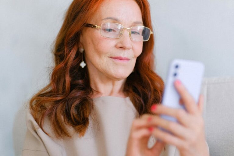 5 Best Speech-to-Text Apps for Seniors That Honor Independence