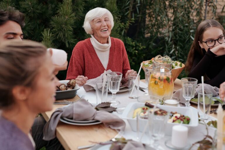 5 Best Durable Utensils for Elderly That Preserve Dignity at Mealtime