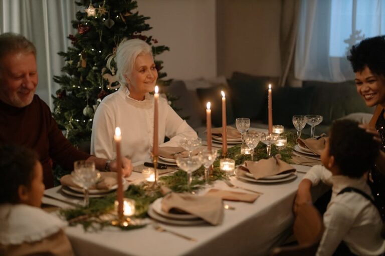 9 Ways for Planning Festive Meals for Seniors That Spark Joyful Memories