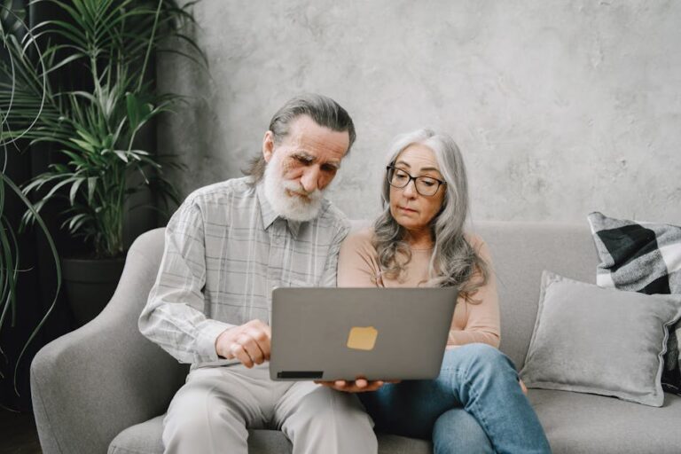 5 Best Digital Literacy Programs for Seniors That Bridge the Tech Divide